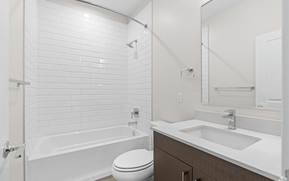 C4 - 3 bedroom floorplan layout with 3 bathrooms and 1830 square feet (Bathroom)